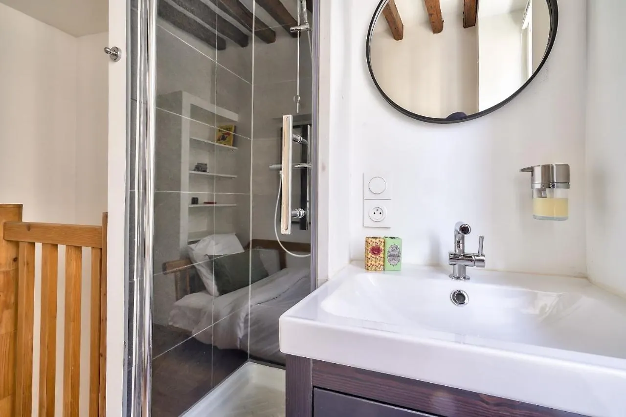 Lejlighed Cute And New Duplex In The Heart Of Paris