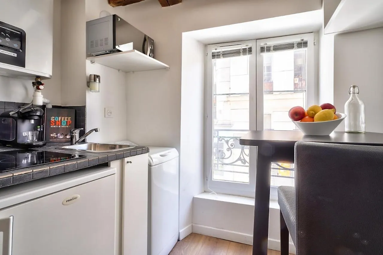 Cute And New Duplex In The Heart Of Lejlighed Paris